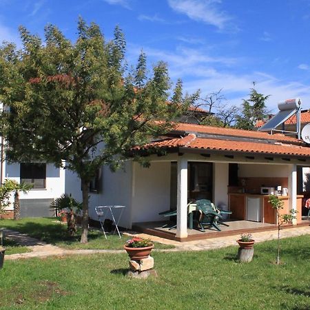 Apartments With A Parking Space Umag - 7666 Εξωτερικό φωτογραφία