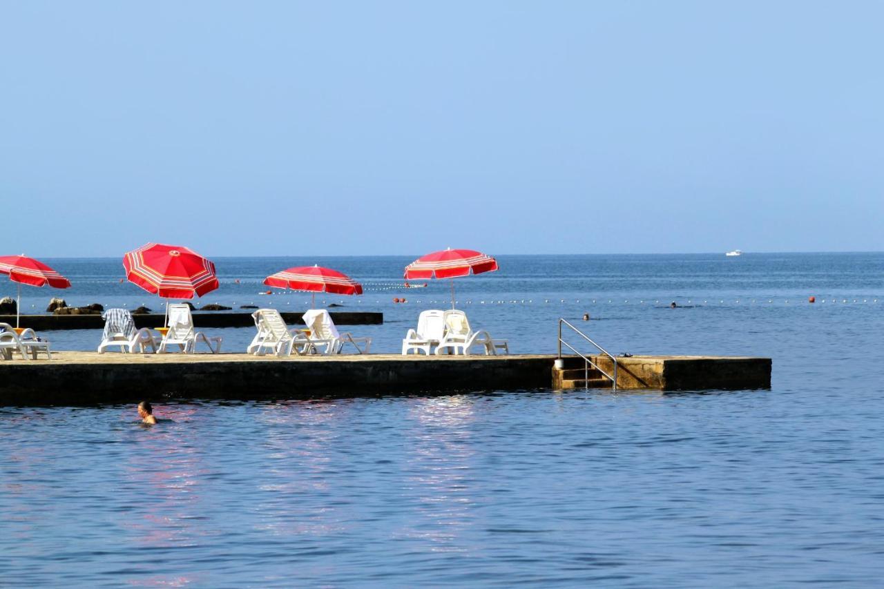 Apartments With A Parking Space Umag - 7666 Εξωτερικό φωτογραφία