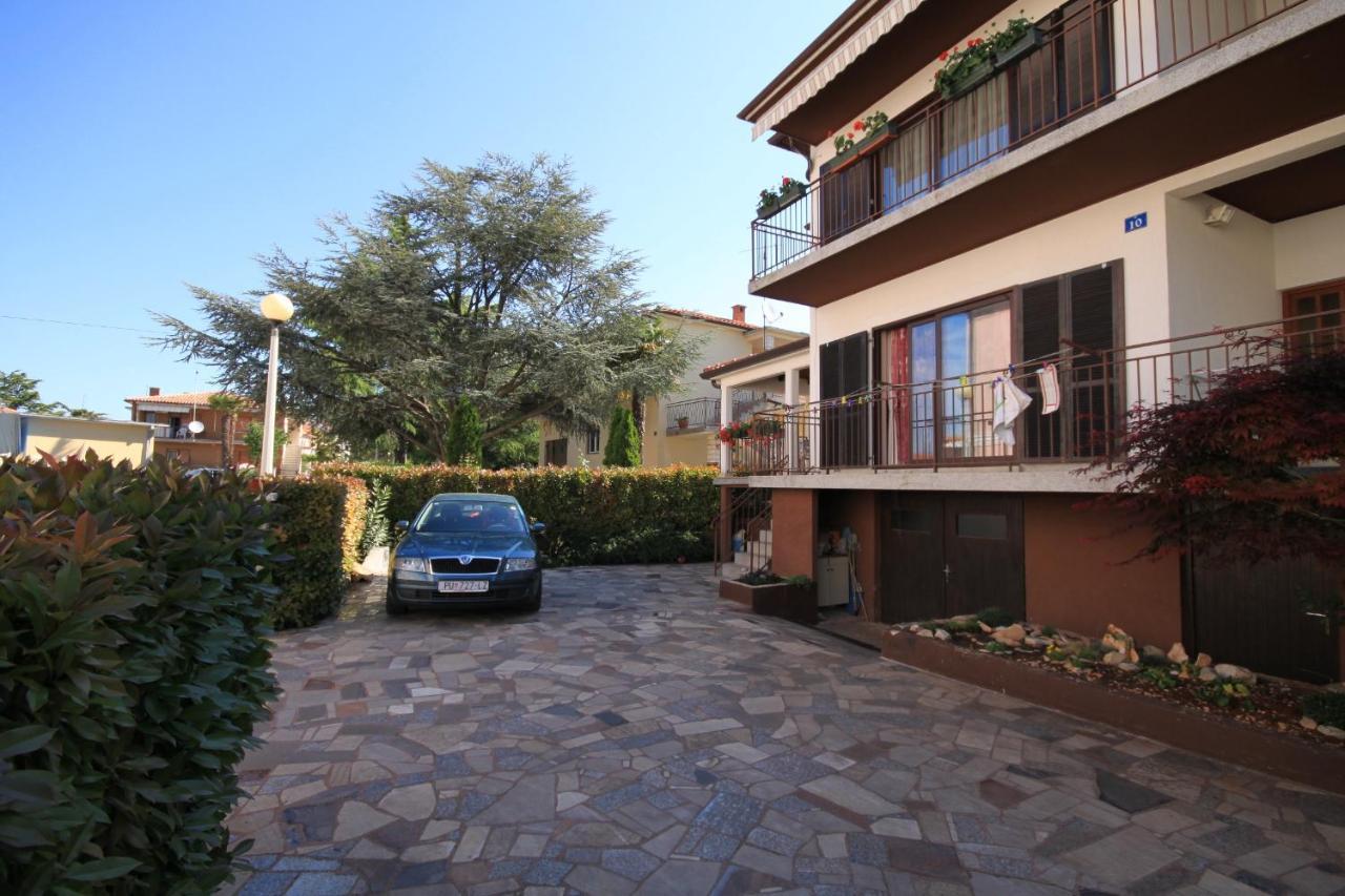 Apartments With A Parking Space Umag - 7666 Εξωτερικό φωτογραφία