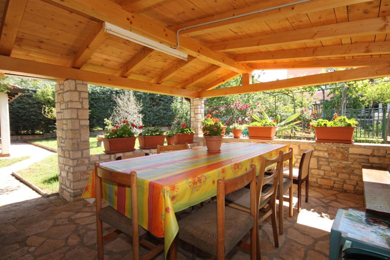 Apartments With A Parking Space Umag - 7666 Εξωτερικό φωτογραφία