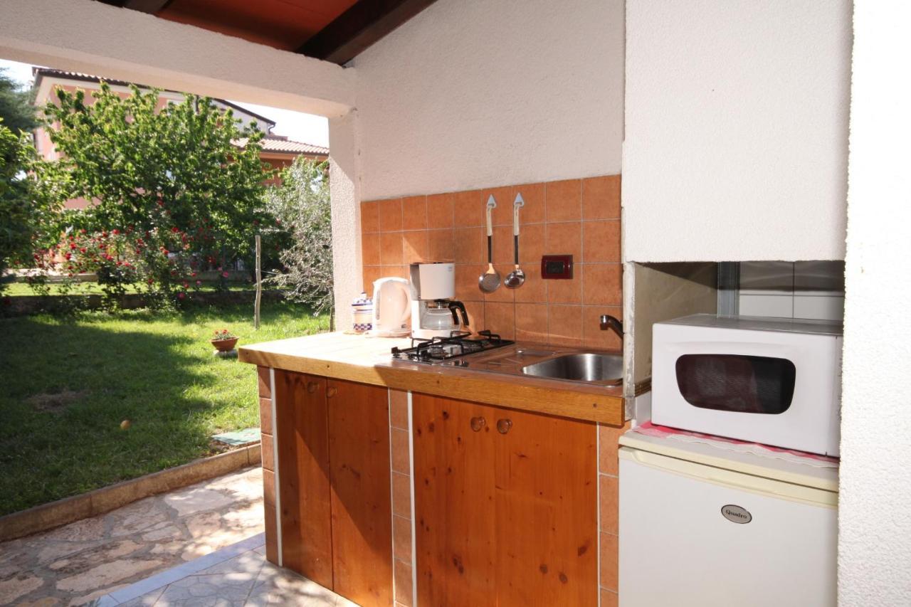 Apartments With A Parking Space Umag - 7666 Εξωτερικό φωτογραφία