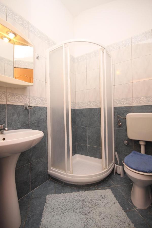 Apartments With A Parking Space Umag - 7666 Εξωτερικό φωτογραφία