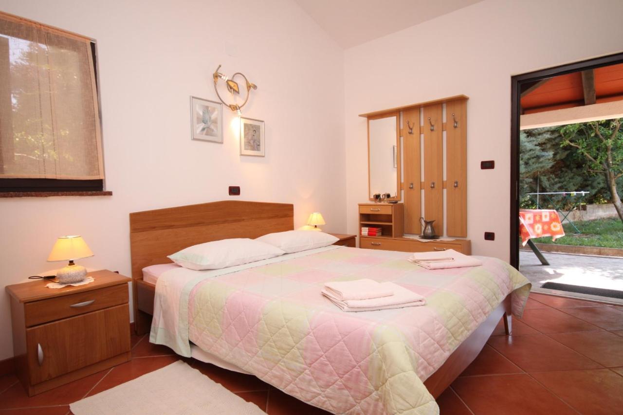 Apartments With A Parking Space Umag - 7666 Εξωτερικό φωτογραφία